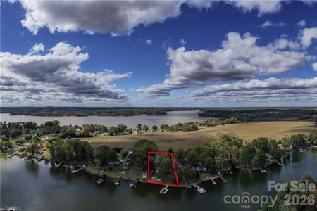 1902 Riverview Road Extension