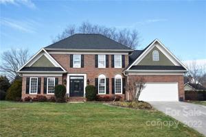 950 38th NE