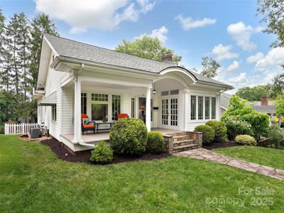 25 Mount Vernon Circle