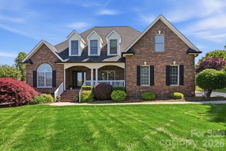 145 Blue Grass Circle