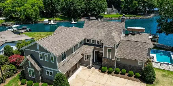 18014 Whispering Oaks Drive