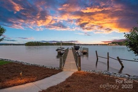 7861 Live Oaks Drive