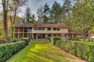 183 & 400 Kings Drive