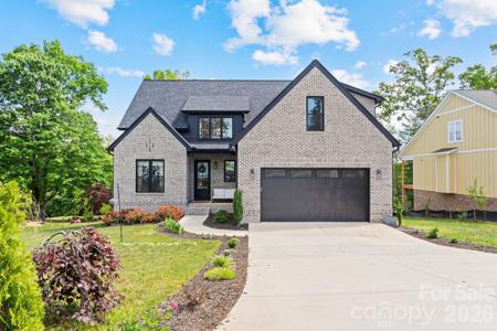 1116 Players Ridge Road