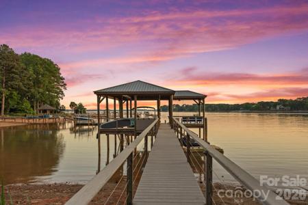 107 Beachview Drive