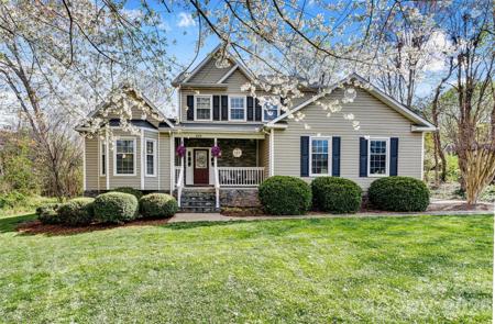 929 43rd Avenue Court NE