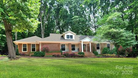 25 Fairway Ridge