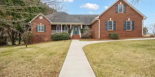 10 Iswa Drive