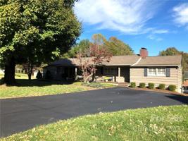 1226 10th NW