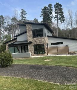 209 Webbed Foot Road