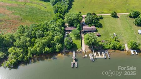 6822 Zelda Drive