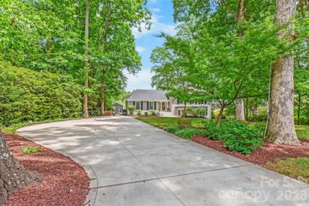 175 Woodstream Circle