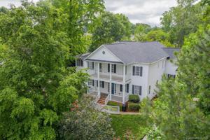1334 Mt Isle Harbor Drive