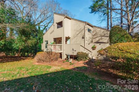 225 Riverview Terrace