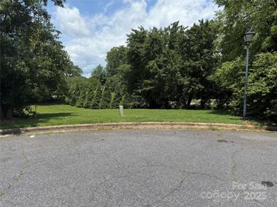 1147 10th Street Lane NW