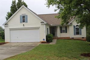 104 S Mulberry Court