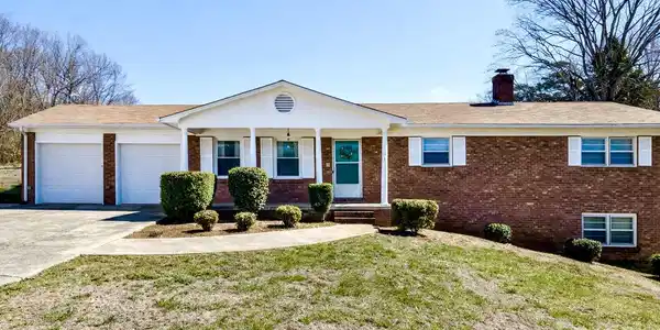 286 Valley Road