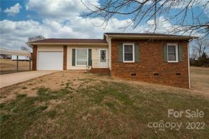 141 Dogwood Acres