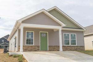 2533 Snow Creek NE