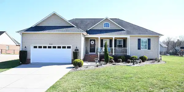 5222 South Oak Circle