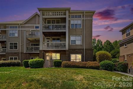 104 Pier 33 Drive