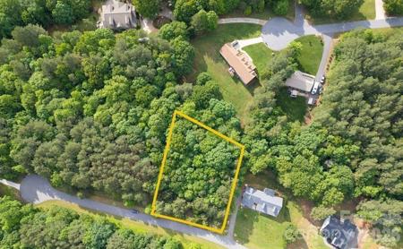 136 Oak Point Lane