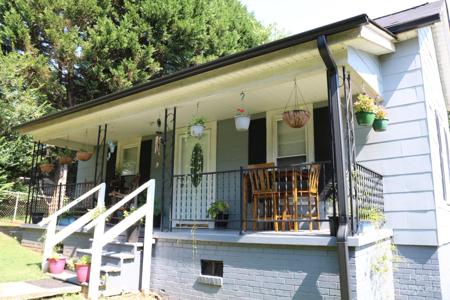 108 Dogwood Street
