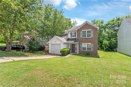 1276 Winding Path Road