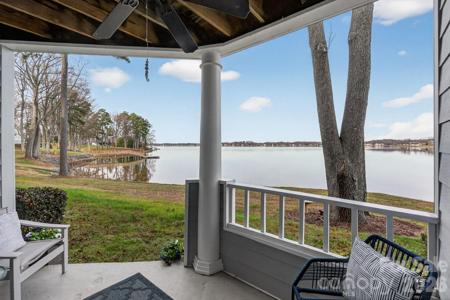 367 Northwest Drive