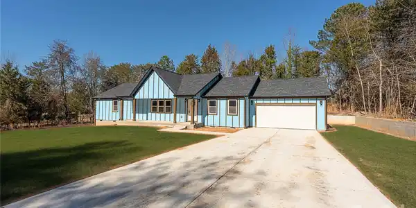 2021 Dogwood Trail