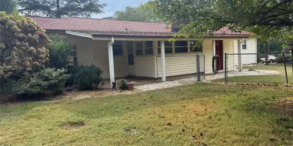 343 Hillsboro Road