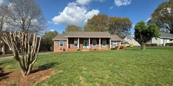 3660 9th Street Drive NE
