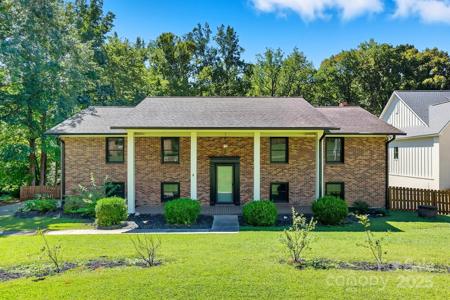 62 Bowen Drive