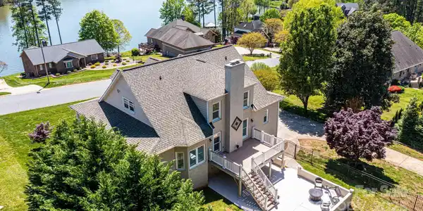 5933 Flintlock Court