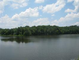30 Ac Footloose Road
