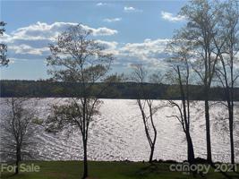 10363 Lakeshore