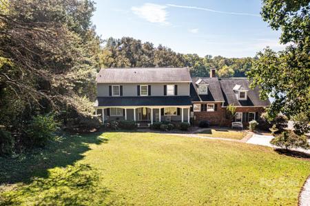 10 Riverview Circle