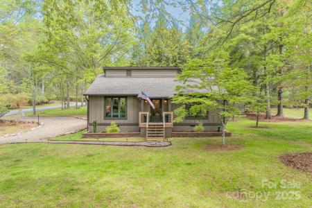 22 Dalonigei Court