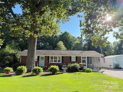 1438 Riverview Circle