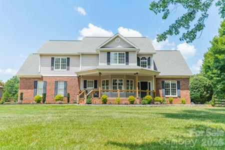 151 Turnberry Lane