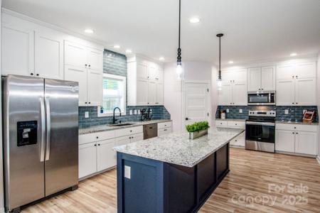 7039 Executive Circle