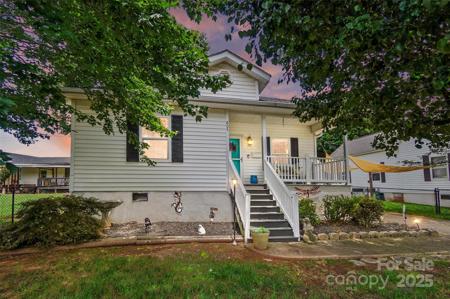 805 Caldwell Street