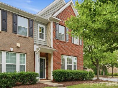 18439 The Commons Boulevard