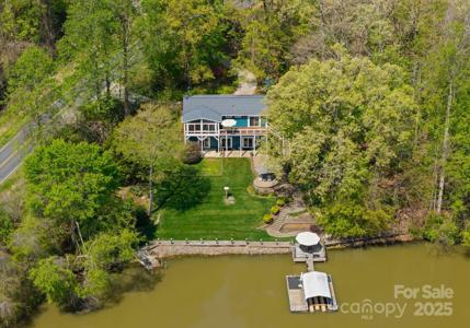 1430 Mollys Backbone Road
