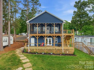 562 Lake Head Road