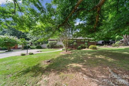 214 Walnut Avenue
