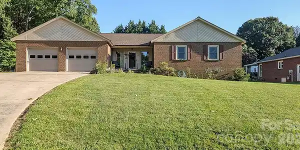 220 Sherwood Drive
