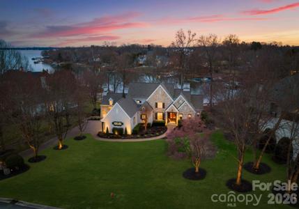 190 Cape Cod Way