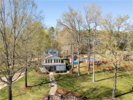 997 Hickory Point Drive