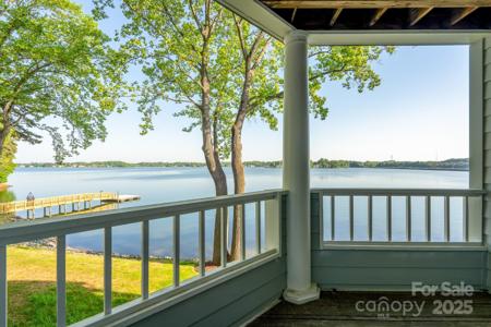 350 Northwest Drive